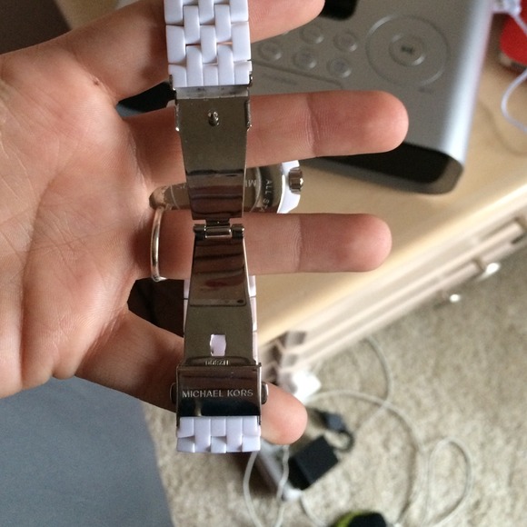 Watch - Picture 4 of 4