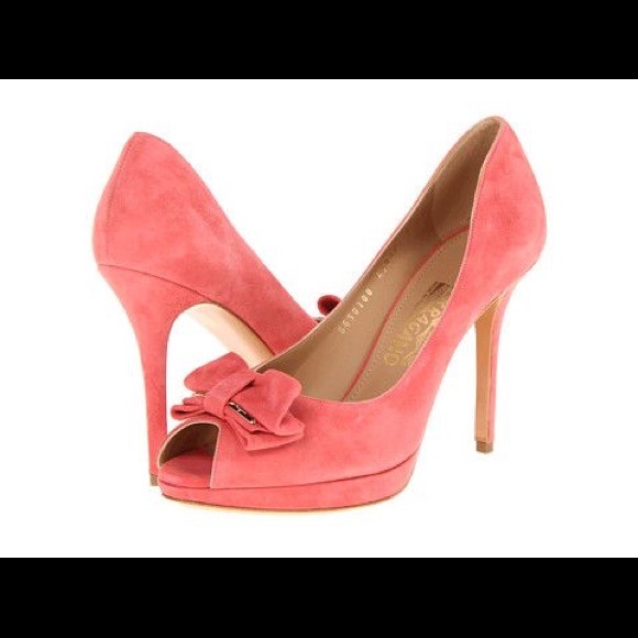 Salvatore Ferragamo Rossela Pumps - Picture 4 of 4