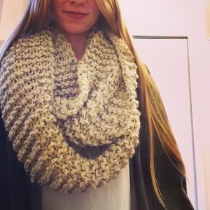 Chunky Hand Knit Infinity Scarf