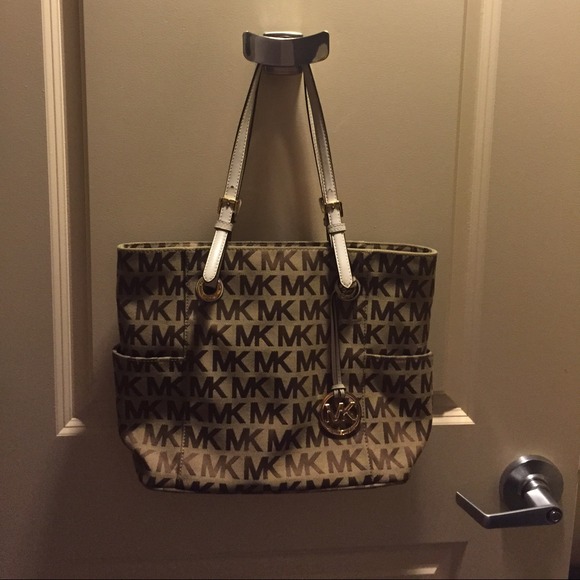 Michael Kors jet set item