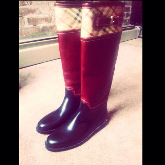 -auth.-Burberry Haymarket Check Panel Rain Boots