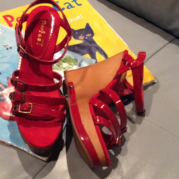 ☀️ RED SANDALS FOR SUMMER ☀️ - Picture 3 of 4