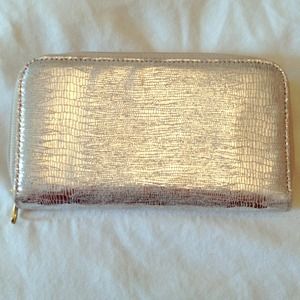 Ann Taylor loft shimmery snakeskinprint wallet new