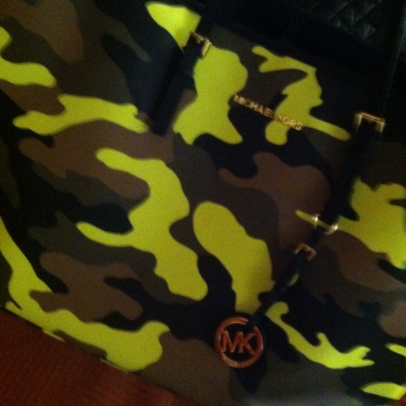 Michael Kors bag (AUTHENTIC)