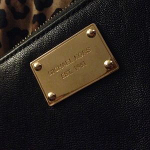 Michael kors designer wallet