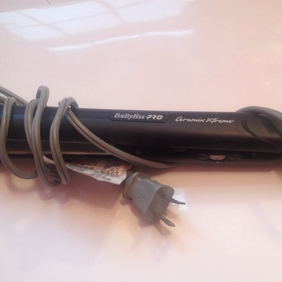 BaByliss ceramic flat iron