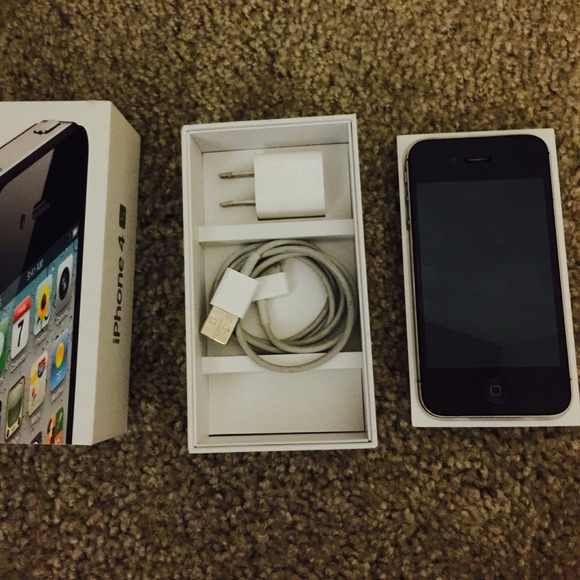 ❌Sold-Pre-owned iPhone 4s 16gb Sprint❌ - Picture 4 of 4