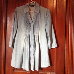 Miley Cyrus ruffle shirt
