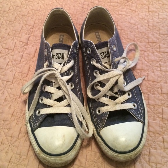 Classic Converse in Navy!