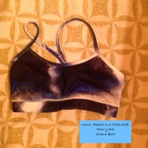 Lululemon flow y bra