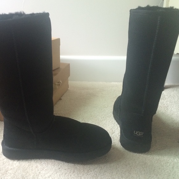 Women's black tall UGG