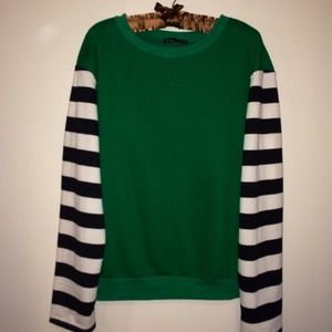 🎄Super Sale🎄 Unique boutique Sweatshirt Size M L