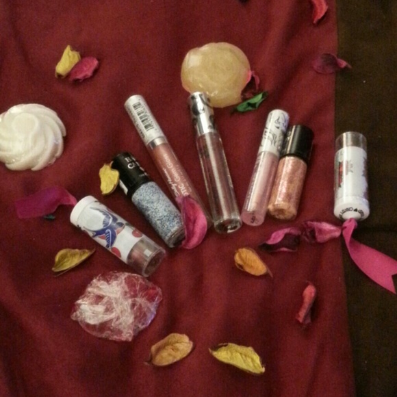 Makeup bundle deal.