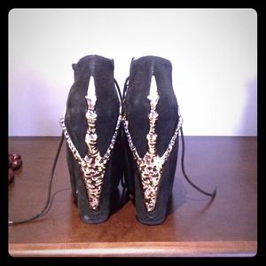 ✨🌟💫RESERVED💫✨🌟LIMITED EDITION JEFFREY CAMPBELL