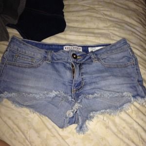 Bullhead shorts from pacsun!