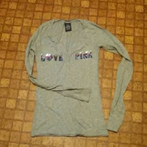 Long sleeve grey tshirt
