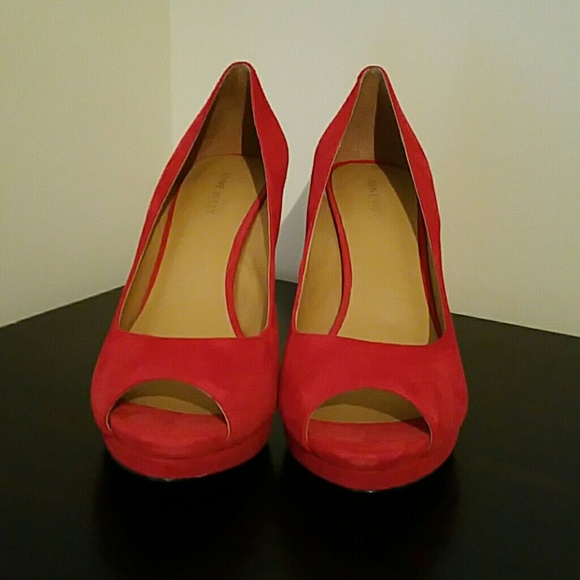 Red Suede Pump - Picture 4 of 4