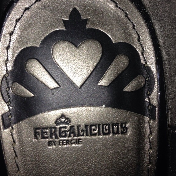 Heels - Picture 2 of 3