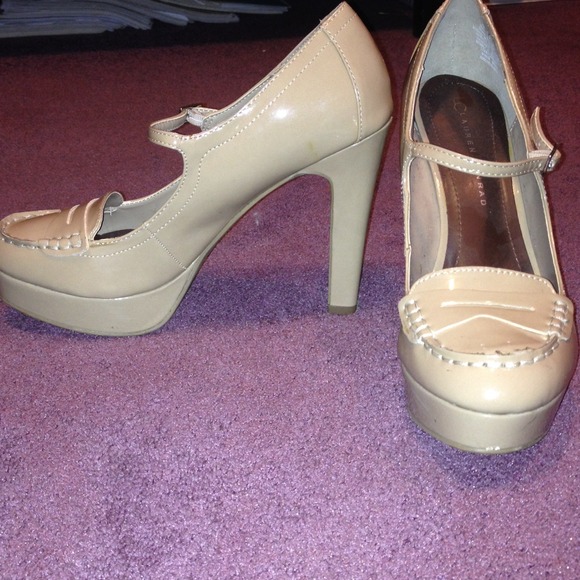 Beige/tan pumps Lauren Conrad