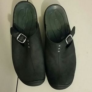 Women's Keen Clogs
