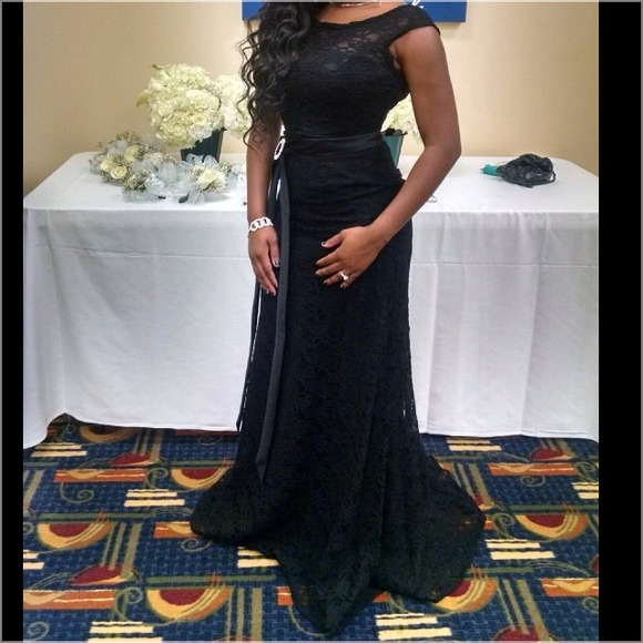 Mori Lee lace dress w/belt