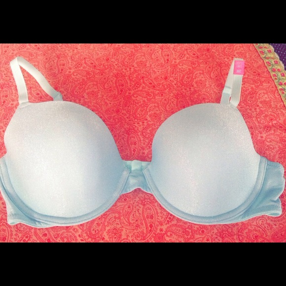 Victoria's Secret Other - ❌SOLD❌Shimmer Victoria's Secret Bra