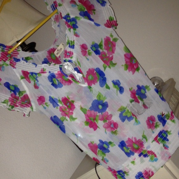 Top from hollister!