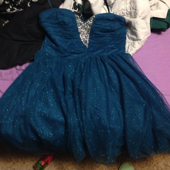 Blue/sparkly homecoming dress - Picture 1 of 3