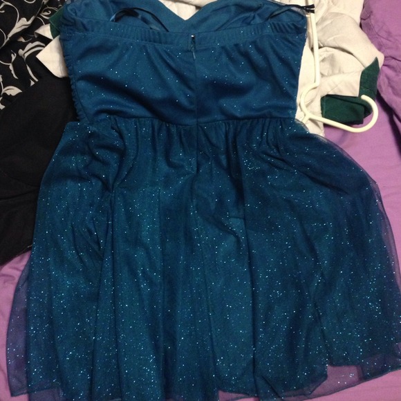 Blue/sparkly homecoming dress - Picture 3 of 3