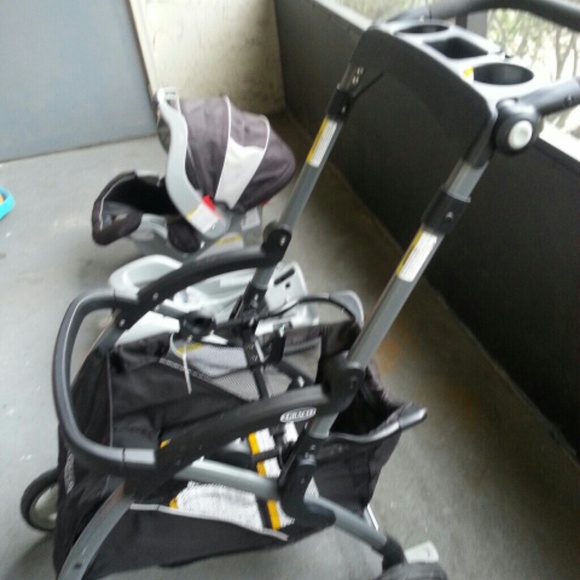 Graco snug ride travel system