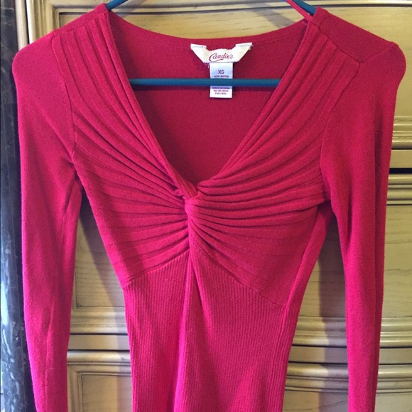 Pretty red top