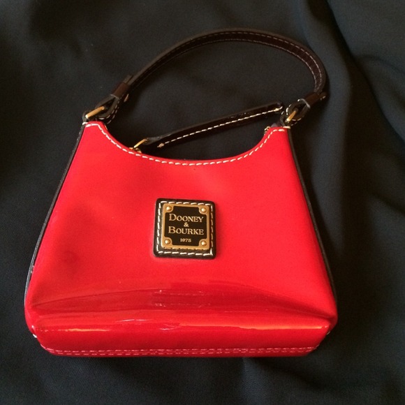 Dooney & Bourke Handbags - Dooney & Bourke small bag