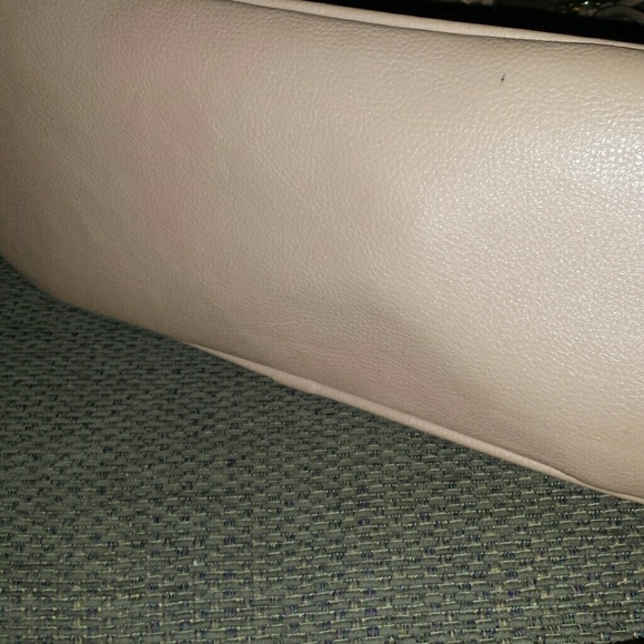 Michael Kors tan handbag - Picture 4 of 4