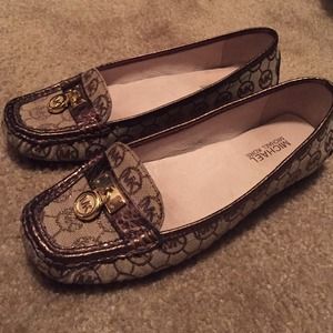 Michael Kors flats