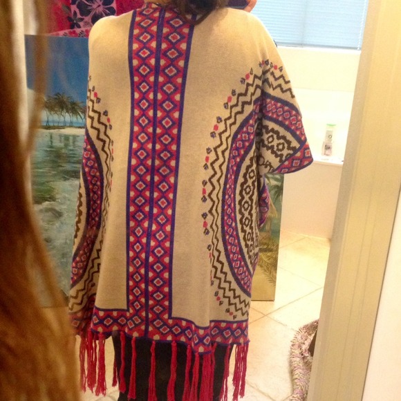 Boho Aztec sweater - Picture 2 of 4