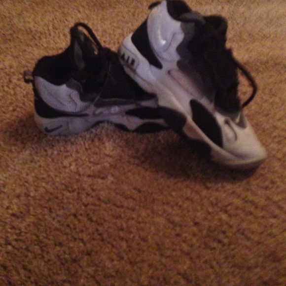 Nike - Picture 2 of 2