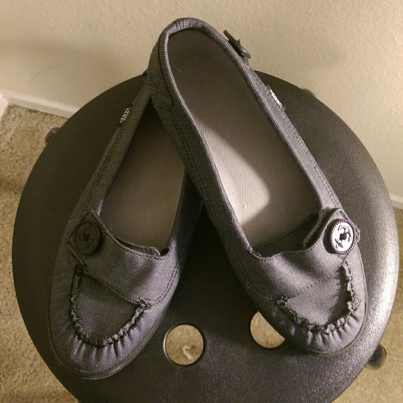 Vans slip on