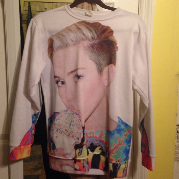 Miley Cyrus Bangerz Sweater
