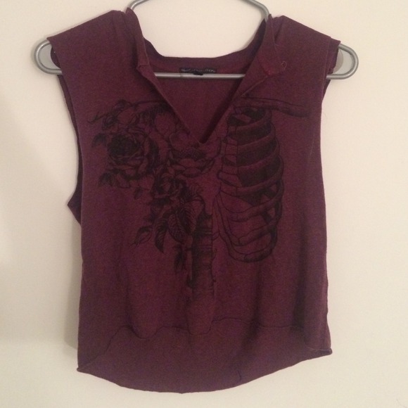 Muscle tee