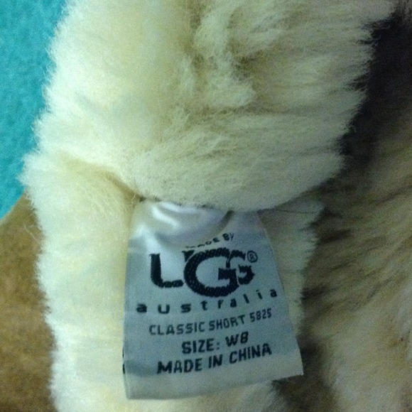 Authentic chestnut uggs! - Picture 3 of 4