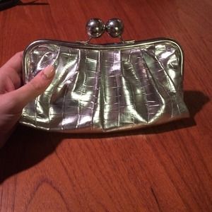 Silver clutch