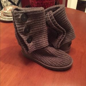 Authentic grey cardigan uggs