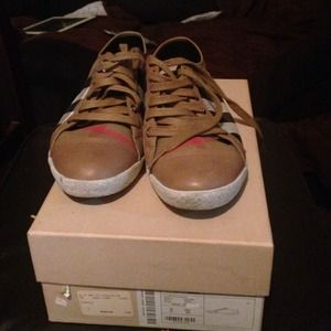 Burberry Sneakers