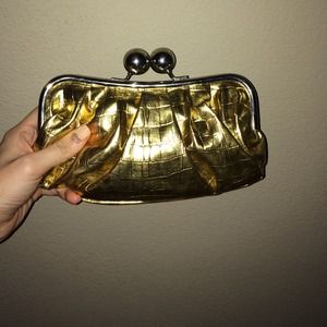 gold clutch