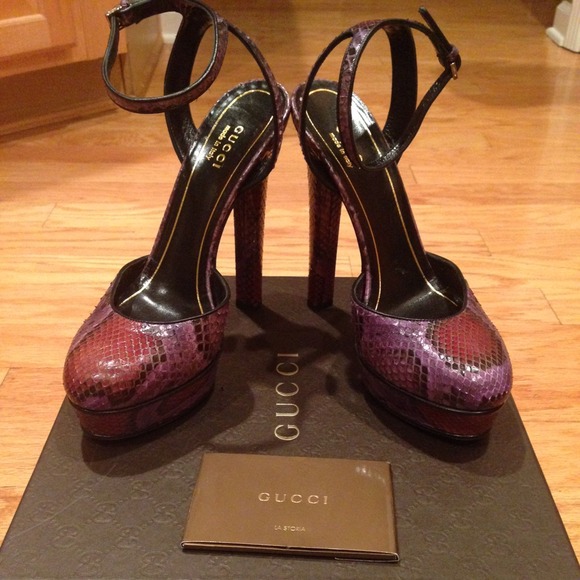 Authentic Gucci Pitone Heels