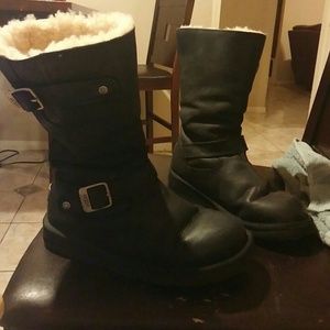 Black leather UGGS original