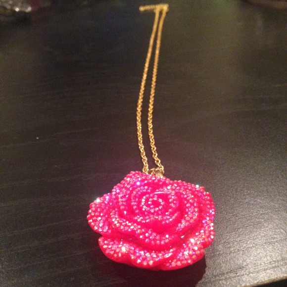 Pink Shimmer Rose Necklace💖