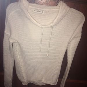 Abrecrombie and Fitch Beige Knit Hoodie