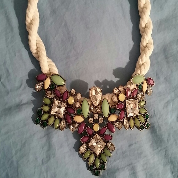 Statement necklace