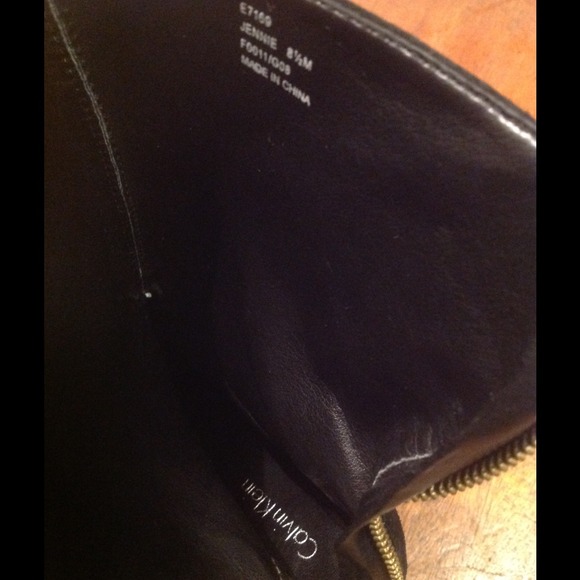 💋 Black Suede Calvin Klein Booties! - Picture 4 of 4